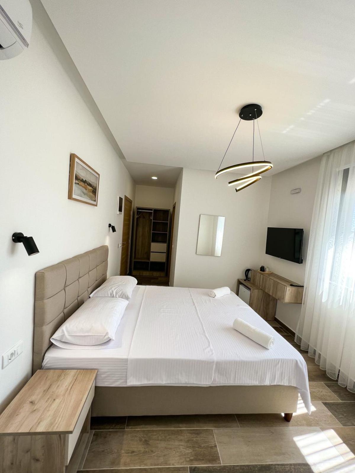 Square Residence Ulcinj Luaran gambar